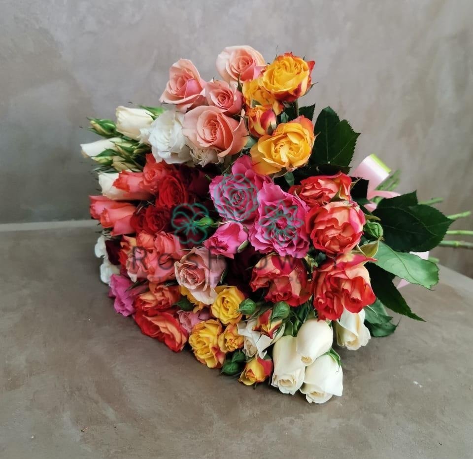 Букет цветов из: Розы в Этоке