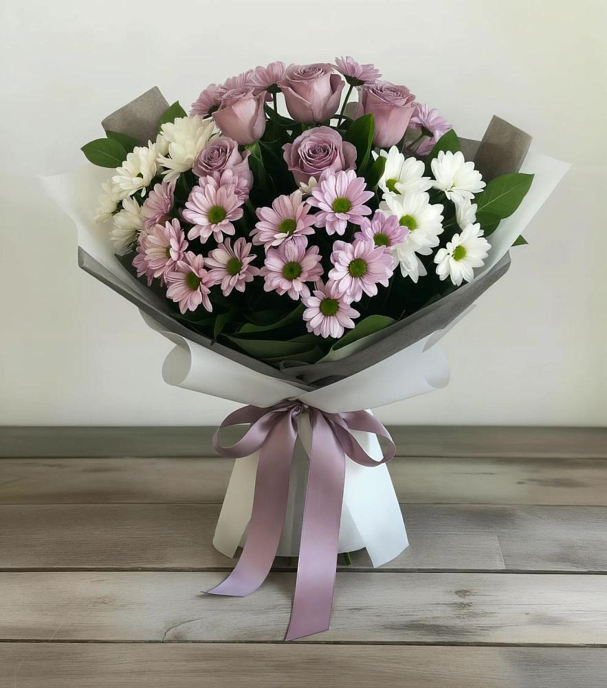 Букет цветов из: Хризантемы и Розы в Этоке