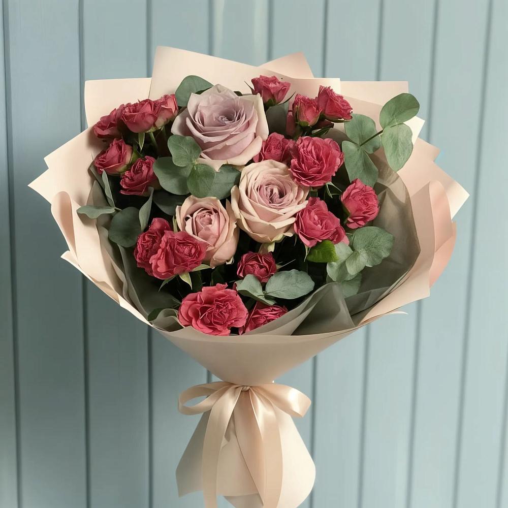 Букет цветов из: Гвоздики и Розы в Этоке