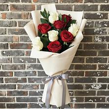 Букет цветов из:  Розы в Этоке