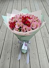 Букет цветов из:  Альстромерии #REPLACE_PRED# Этоке