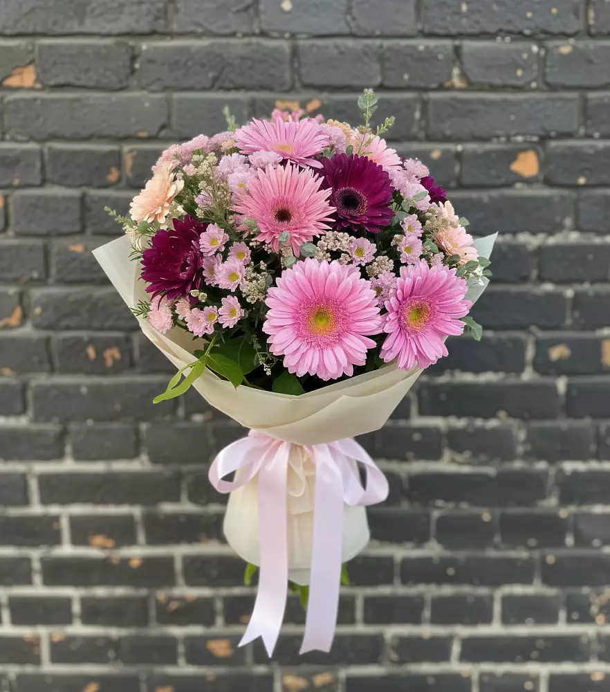 Букет цветов из: Герберы и Хризантемы в Этоке
