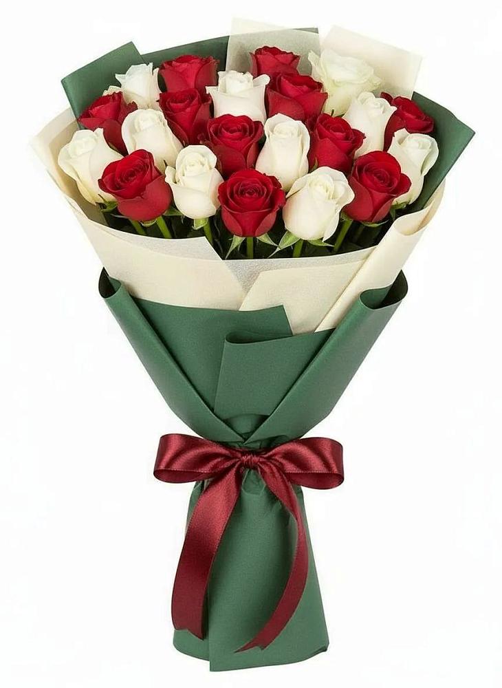 Букет Микс из красных и белых роз в Этоке
