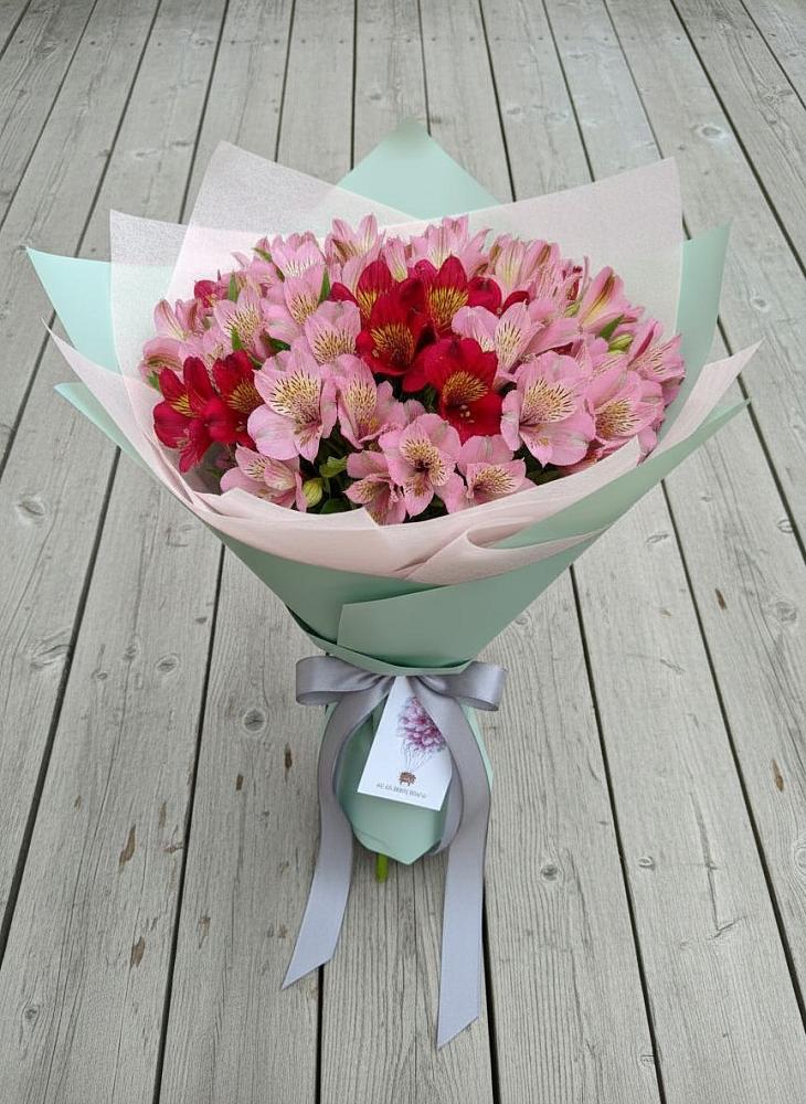 Букет цветов из: Альстромерии в Этоке
