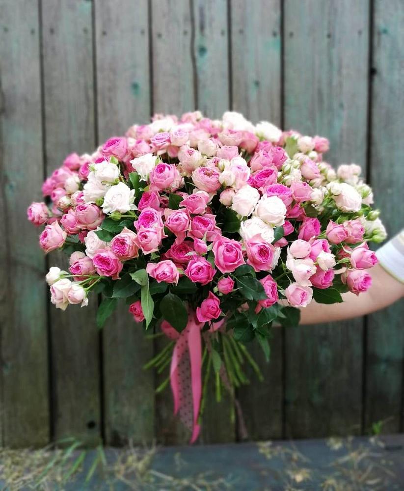 Букет Розовые кустовые розы Натали и Лав Лидия в Этоке