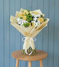 Букет цветов из:  Хризантемы и Розы в Этоке