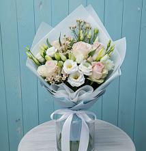 Букет цветов из:  Розы и Лизиантусы #REPLACE_PRED# Этоке