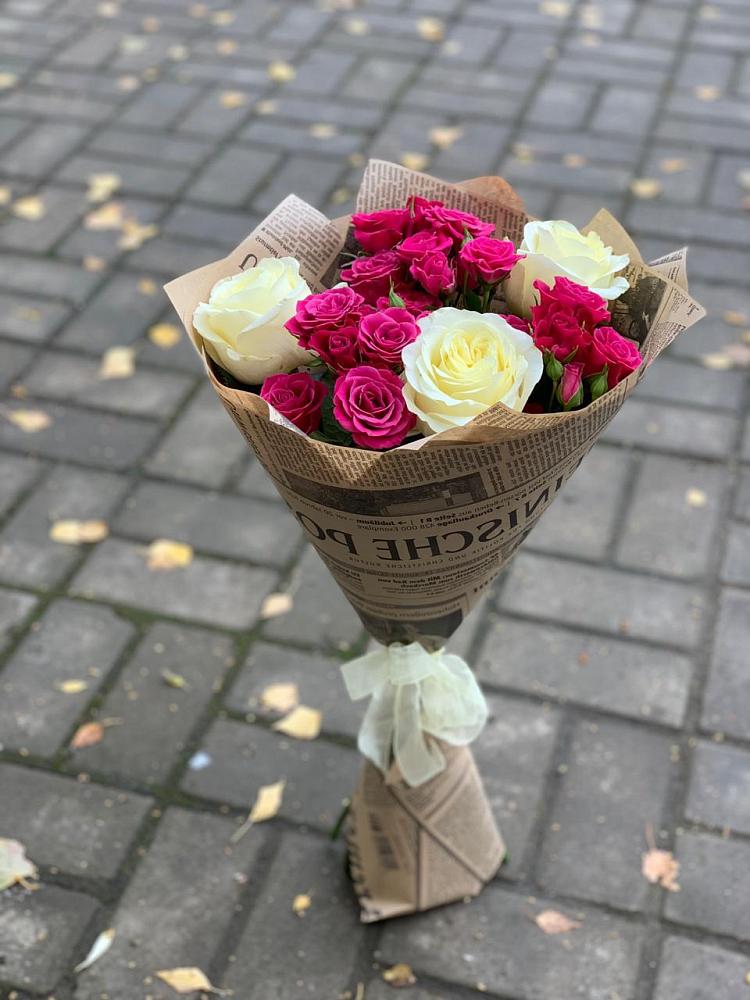 Букет цветов из: Розы в Этоке